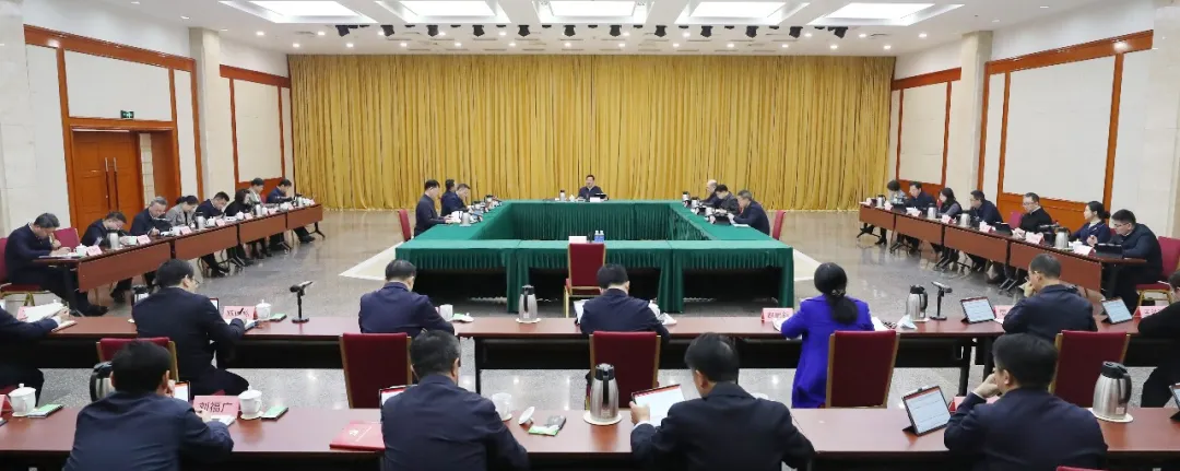 国务院国资委党委部署开展深入贯彻中央八项规定精神学习教育工作